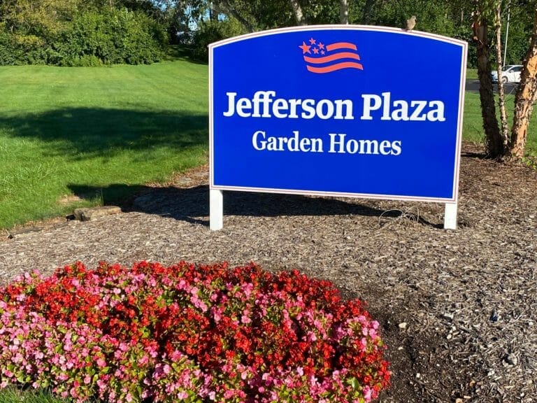 Jefferson Plaza sign
