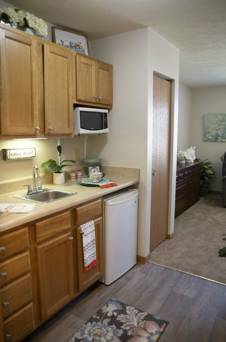 Brownsburg Meadows Assisted Living Apartments Kitchenette